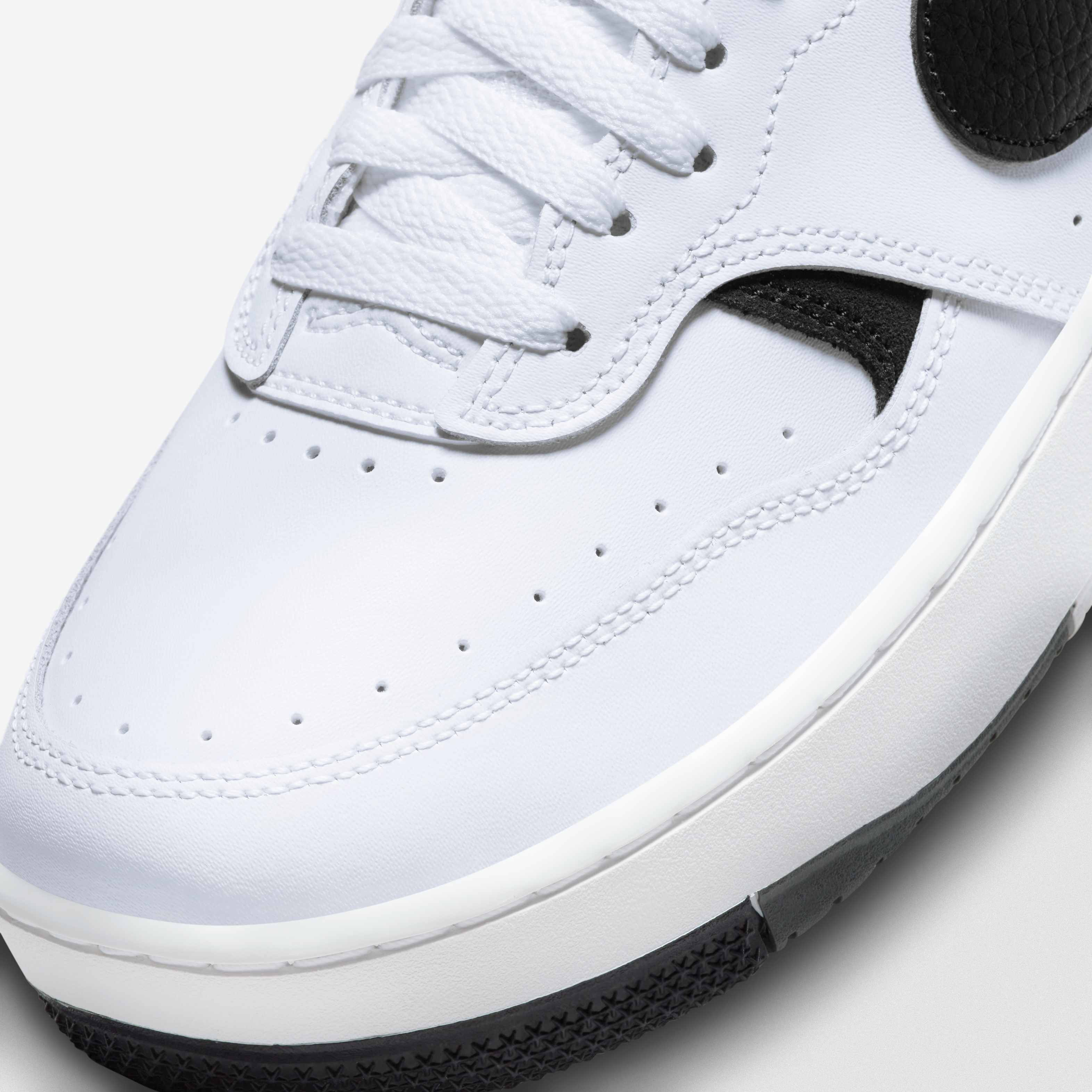 Nike Gamma Force Blanc Noir Blanc Sommet