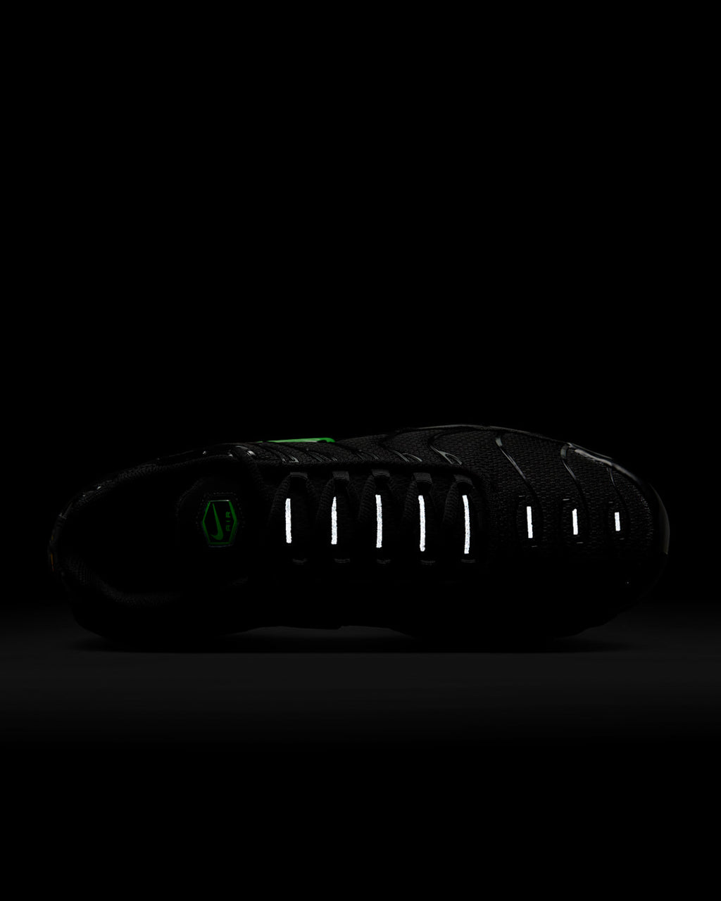 Nike Air Max Plus F22 Black Green Strike